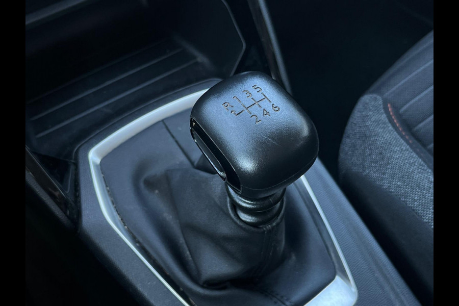 Peugeot 2008 1.2 PureTech Active Pack