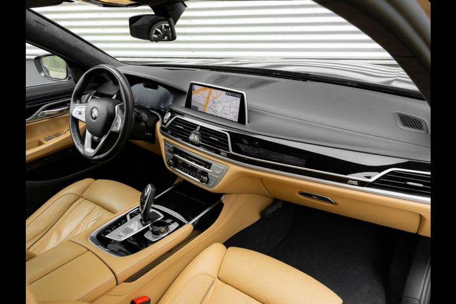 BMW 7 Serie 745e - Individual - Stoelventilatie + Massage - Driving Ass Prof - Active Steering