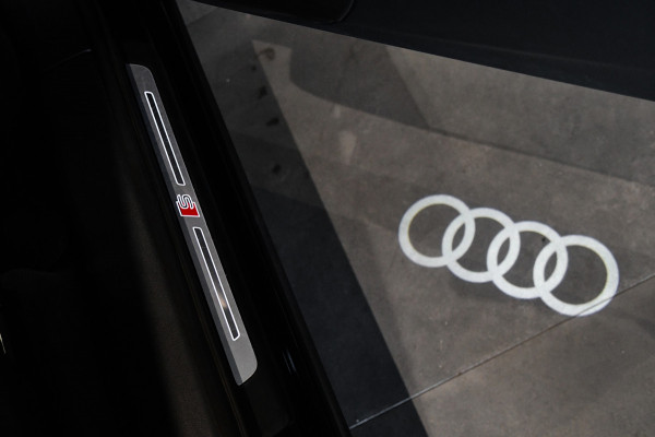 Audi Q7 55 TFSI e quattro 3x S-Line. Pano, ACC, HUD, Memory, Leder, B&O, Stuurvw, Keyless, Camera, Matrix, Sfeer, 22''!