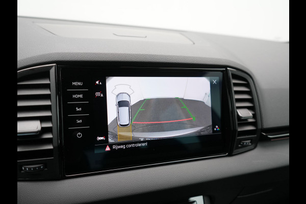Škoda Karoq 1.5 TSI ACT Sportline Business DSG 150pk | Adaptive Cruise | Camera | Matrix LED | RS Sportstoelen Verwarmd | 18"L.M | Adaptive Onderstel | Keyless | Sfeerverlichting | Apple Carplay | Virtual | Navigatie | DAB |