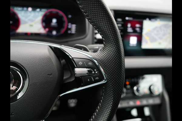 Škoda Karoq 1.5 TSI ACT Sportline Business DSG 150pk | Adaptive Cruise | Camera | Matrix LED | RS Sportstoelen Verwarmd | 18"L.M | Adaptive Onderstel | Keyless | Sfeerverlichting | Apple Carplay | Virtual | Navigatie | DAB |
