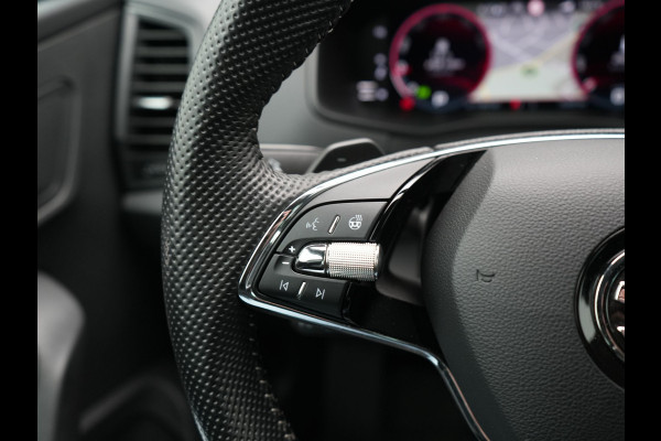 Škoda Karoq 1.5 TSI ACT Sportline Business DSG 150pk | Adaptive Cruise | Camera | Matrix LED | RS Sportstoelen Verwarmd | 18"L.M | Adaptive Onderstel | Keyless | Sfeerverlichting | Apple Carplay | Virtual | Navigatie | DAB |