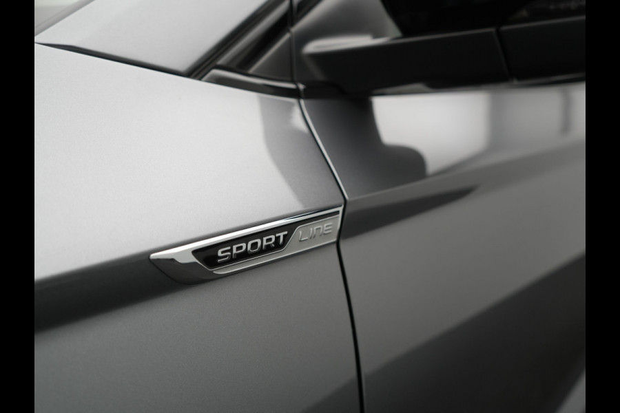 Škoda Karoq 1.5 TSI ACT Sportline Business DSG 150pk | Adaptive Cruise | Camera | Matrix LED | RS Sportstoelen Verwarmd | 18"L.M | Adaptive Onderstel | Keyless | Sfeerverlichting | Apple Carplay | Virtual | Navigatie | DAB |