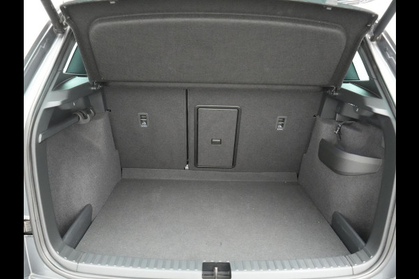 Škoda Karoq 1.5 TSI ACT Sportline Business DSG 150pk | Adaptive Cruise | Camera | Matrix LED | RS Sportstoelen Verwarmd | 18"L.M | Adaptive Onderstel | Keyless | Sfeerverlichting | Apple Carplay | Virtual | Navigatie | DAB |