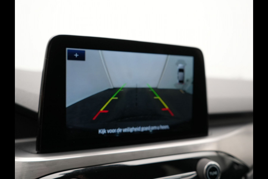 Ford Kuga 2.5 Titanium PHEV 225pk Dealer O.H | Camera | Keyless | Cruise Control | Sportstoelen & Stuur Verwarmd | Navigatie | Virtual | DAB | 17"L.M | Plug In Hybrid