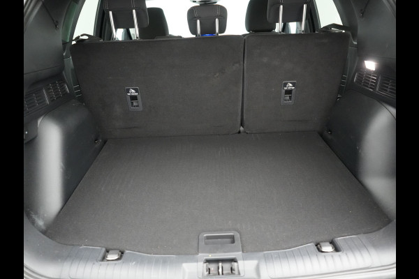 Ford Kuga 2.5 Titanium PHEV 225pk Dealer O.H | Camera | Keyless | Cruise Control | Sportstoelen & Stuur Verwarmd | Navigatie | Virtual | DAB | 17"L.M | Plug In Hybrid