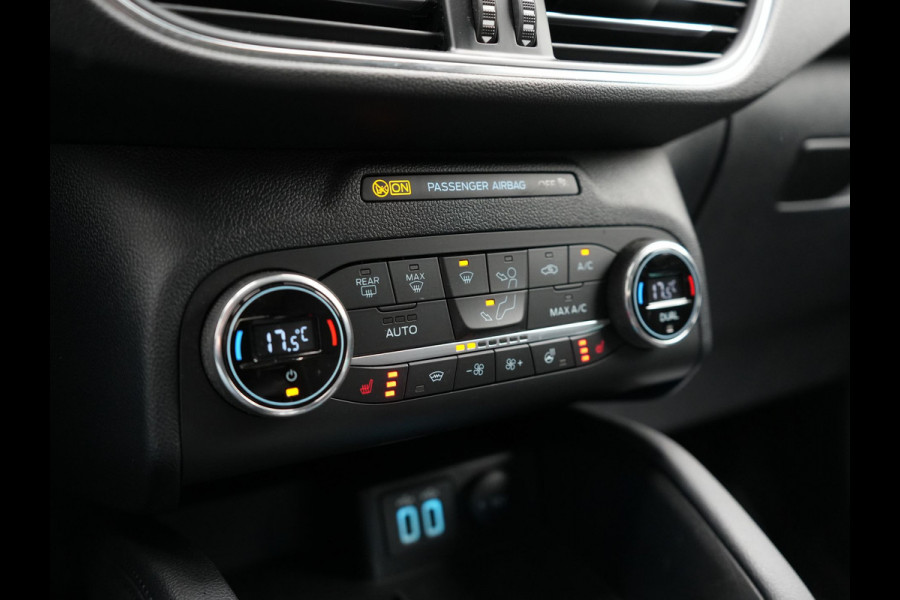 Ford Kuga 2.5 Titanium PHEV 225pk Dealer O.H | Camera | Keyless | Cruise Control | Sportstoelen & Stuur Verwarmd | Navigatie | Virtual | DAB | 17"L.M | Plug In Hybrid