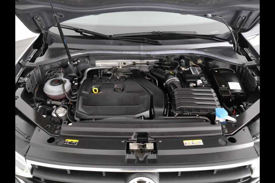 Volkswagen Tiguan 1.5 TSI Life Business | Navigatie | Camera | Cruise Control Adaptieve |
