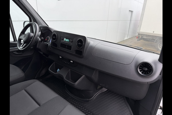 Mercedes-Benz eSprinter 312 55kWh 168km WLTP 93.1% (SOH) 80kw Snelladen L2H2 Climate Control Camera Stoelverwarming Laadkabel