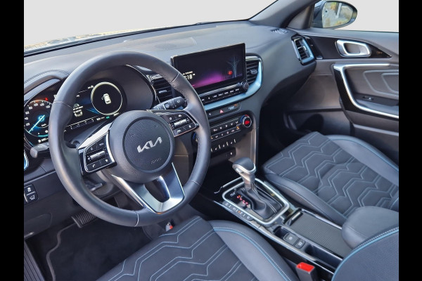 Kia Ceed Sportswagon 1.0 T-GDi MHEV Design Edition Automaat | JBL | Dodehoek | Klep Elektrisch | LED | Camera | Stoelverwarming |