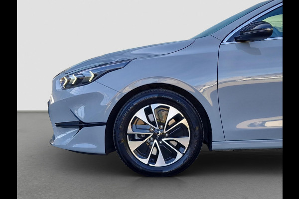 Kia Ceed Sportswagon 1.0 T-GDi MHEV Design Edition Automaat | JBL | Dodehoek | Klep Elektrisch | LED | Camera | Stoelverwarming |