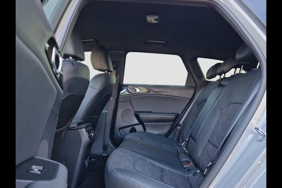 Kia Ceed Sportswagon 1.0 T-GDi MHEV Design Edition Automaat | JBL | Dodehoek | Klep Elektrisch | LED | Camera | Stoelverwarming |