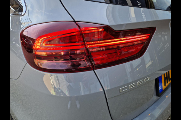 Kia Ceed Sportswagon 1.0 T-GDi MHEV Design Edition Automaat | JBL | Dodehoek | Klep Elektrisch | LED | Camera | Stoelverwarming |