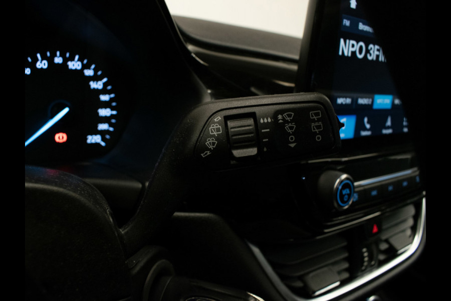 Ford Fiesta 1.1 Trend Sport (APPLE CARPLAY,NAVI,CRUISE,BLACK EDITION,ELEKTRISCH PAKKET,SPORTSTOELEN,NETTE STAAT)