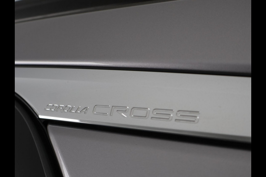 Toyota Corolla Cross Hybrid 140 Dynamic | Stuur-/Stoelverwarming | Elektrische Achterklep | Adaptieve Cruise Control |
