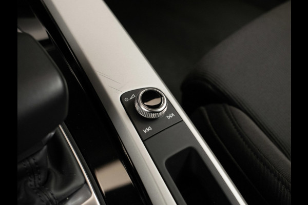 Audi A4 Avant 35 TFSI Business Edition Sport (APPLE CARPLAY,NAVI,MATRIX,CAMERA,PDC,DIGITAL COCKPIT,CLIMATE,SPORTSTOELEN,LM VELGEN)