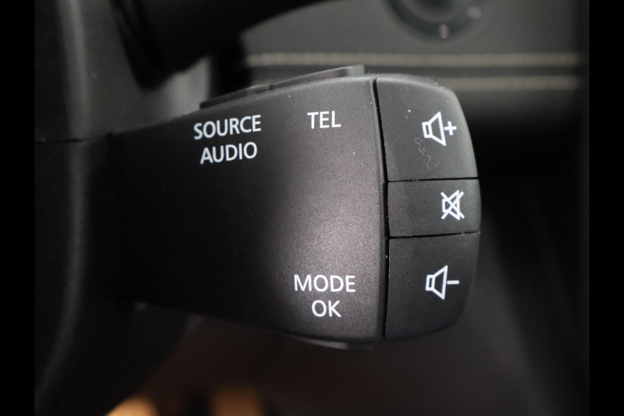 Renault Grand Scénic 1.3 TCe Initiale Paris Automaat | Leder | Bose Audio | Panoramadak