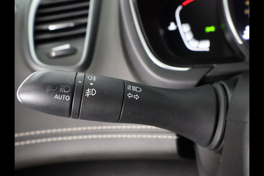 Renault Grand Scénic 1.3 TCe Initiale Paris Automaat | Leder | Bose Audio | Panoramadak