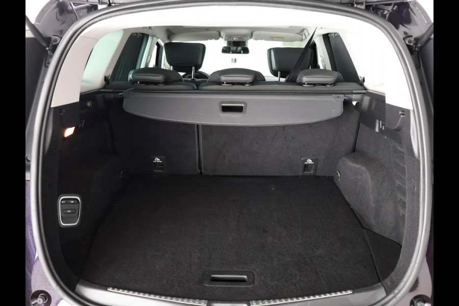 Renault Grand Scénic 1.3 TCe Initiale Paris Automaat | Leder | Bose Audio | Panoramadak