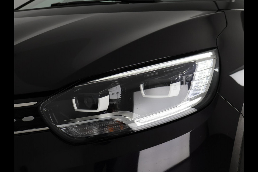 Renault Grand Scénic 1.3 TCe Initiale Paris Automaat | Leder | Bose Audio | Panoramadak
