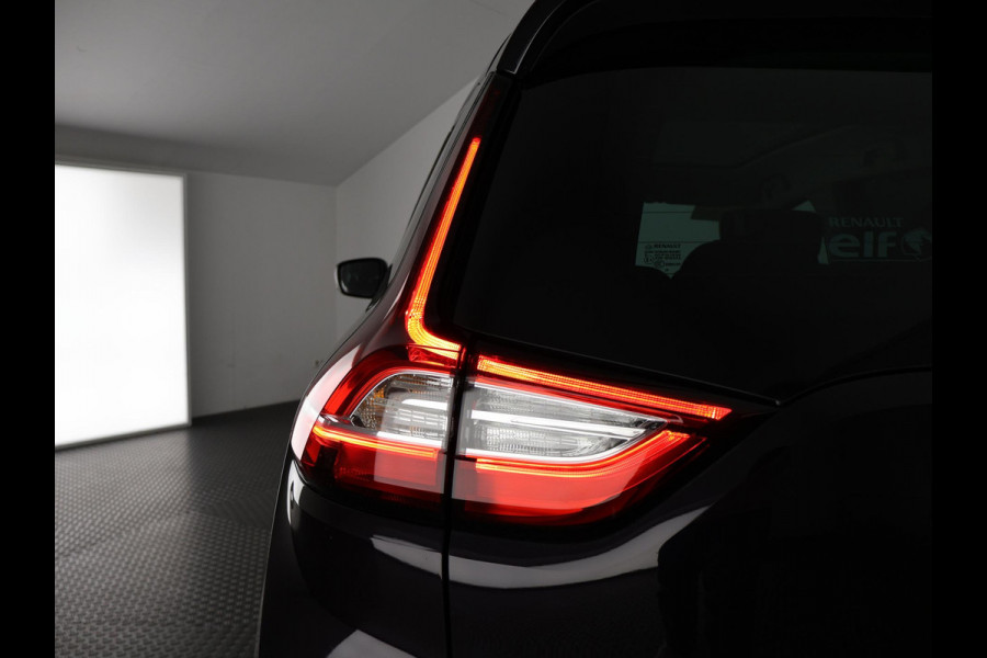 Renault Grand Scénic 1.3 TCe Initiale Paris Automaat | Leder | Bose Audio | Panoramadak