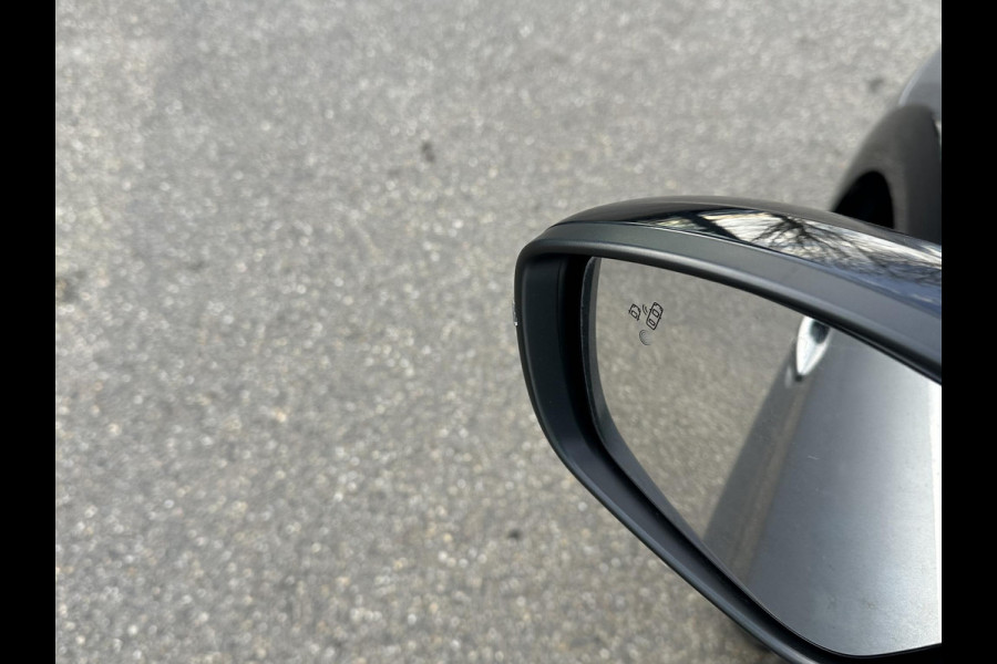 Peugeot e-208 EV GT Pack 50 kWh VAN € 17.900,- VOOR € 16.440,- UW LENTEVOORDEEL € 1.460,-! | 3- FASE LADER | STOELVERWARMING  | CAMERA | PANOROMA DAK |  RIJKLAAR 12 MND BOVAG GARANTIE |