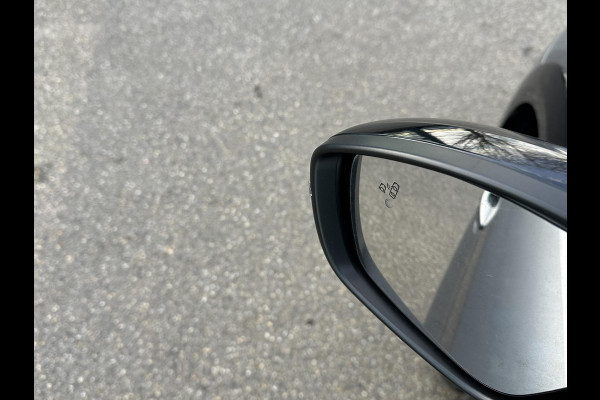 Peugeot e-208 EV GT Pack 50 kWh VAN € 17.900,- VOOR € 16.440,- UW LENTEVOORDEEL € 1.460,-! | 3- FASE LADER | STOELVERWARMING  | CAMERA | PANOROMA DAK |  RIJKLAAR 12 MND BOVAG GARANTIE |