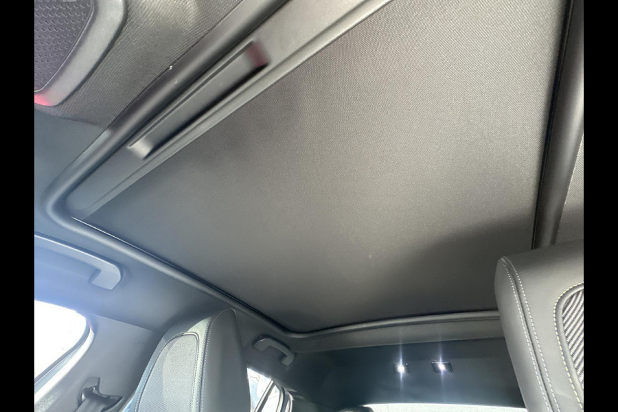 Peugeot e-208 EV GT Pack 50 kWh VAN € 17.900,- VOOR € 16.440,- UW LENTEVOORDEEL € 1.460,-! | 3- FASE LADER | STOELVERWARMING  | CAMERA | PANOROMA DAK |  RIJKLAAR 12 MND BOVAG GARANTIE |