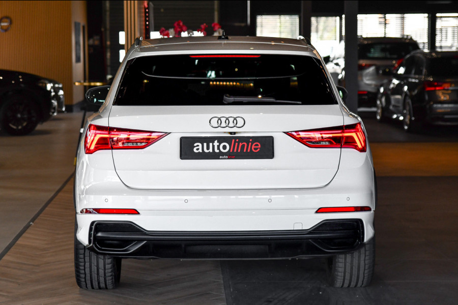 Audi Q3 35 TFSI 3x S-line. ACC, Camera, Matrix, Dodehoek, Stoelverw!