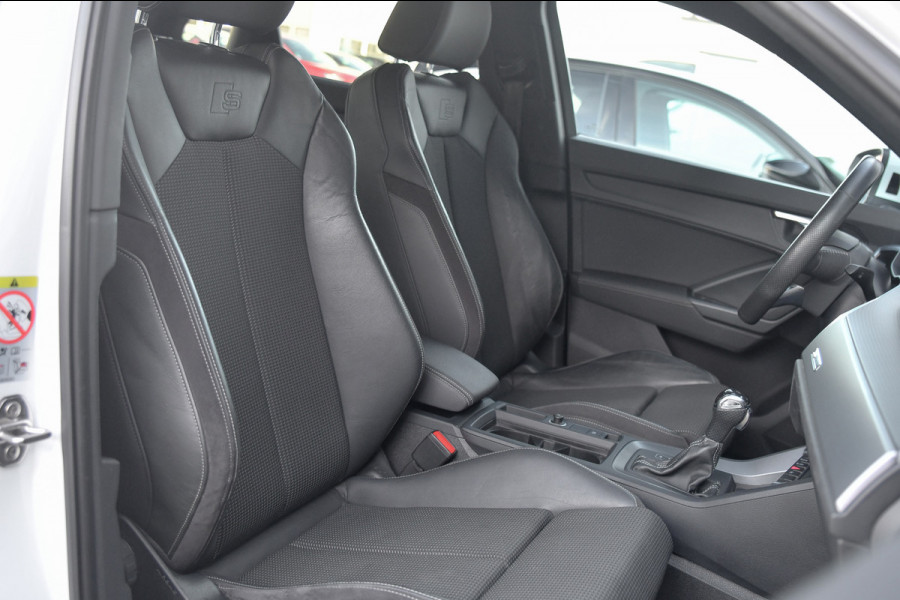 Audi Q3 35 TFSI 3x S-line. ACC, Camera, Matrix, Dodehoek, Stoelverw!