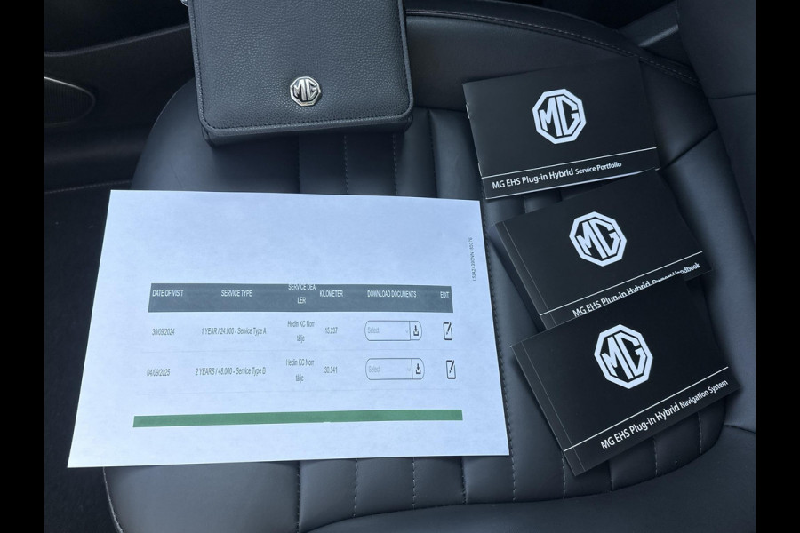 MG EHS 1.5 TGDI Luxury VAN € 26.900,- VOOR € 22.877,- UW LENTEVOORDEEL € 4.023,-! | PHEV | MEGA COMPLEET! | COMPLETE HISTORIE AANWEZIG | FABRIEKSGARANTIE T/M 11-2030 | 52km WLTP ELECTR RIJBEREIK, TOTAAL RIJBEREIK TOT 1.000km!