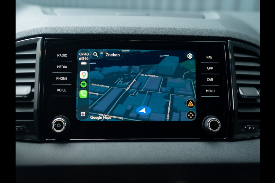 Škoda Karoq 1.5 TSI ACT Sportline Business | Elk. A-klep | Camera | Lane Assist | Stoel & Stuur verw. | Prijs Rijklaar!!