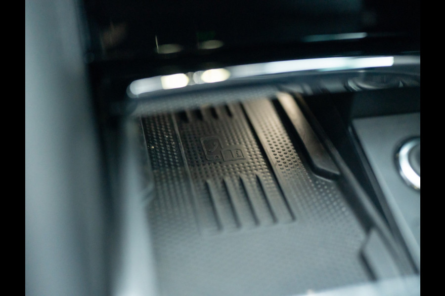 Škoda Karoq 1.5 TSI ACT Sportline Business | Elk. A-klep | Camera | Lane Assist | Stoel & Stuur verw. | Prijs Rijklaar!!