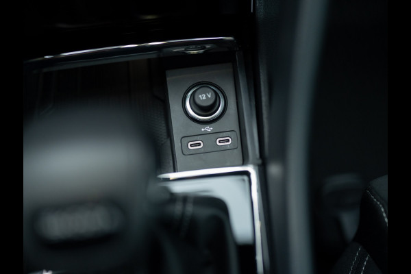 Škoda Karoq 1.5 TSI ACT Sportline Business | Elk. A-klep | Camera | Lane Assist | Stoel & Stuur verw. | Prijs Rijklaar!!