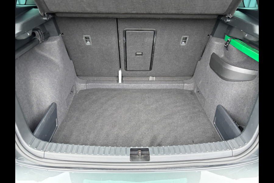 Škoda Karoq 1.5 TSI ACT Sportline Business | 360 Camera | Side Assist | Canton | Elk. A-klep | Prijs Rijklaar!!