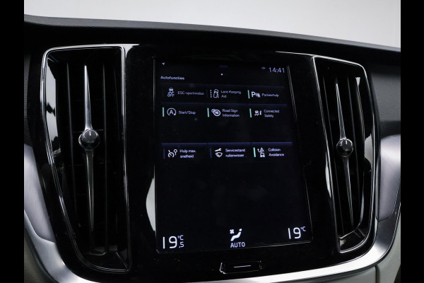 Volvo V60 2.0 T5 Sport (APPLE CARPLAY,NAVI,CAMERA,SPORTSTOELEN,LED,PDC,GETINT,NETTESTAAT)