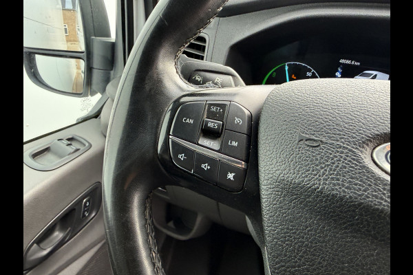 Ford E-Transit 68kWh 184PK L2H2 317km WLTP 95.9% (SOH) BEV Snelladen Tachograaf Climate Control Cruise Control Camera Carplay Navigatie Parkeersensoren voor achter