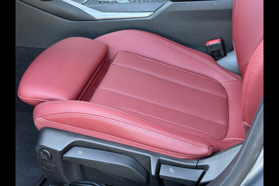 BMW 3-serie 320i M-Sport Laser|Adap Cruise|HuD|Leder|Fabrieksgarantie