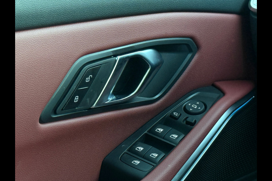 BMW 3-serie 320i M-Sport Laser|Adap Cruise|HuD|Leder|Fabrieksgarantie