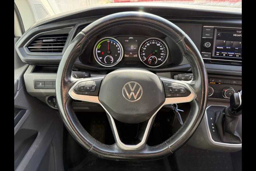 Volkswagen E-Transporter 113PK L2H1 138KM WLTP Trekhaak 100% Elektrisch Transporter Airco Stoelverwarming Parkeersensoren