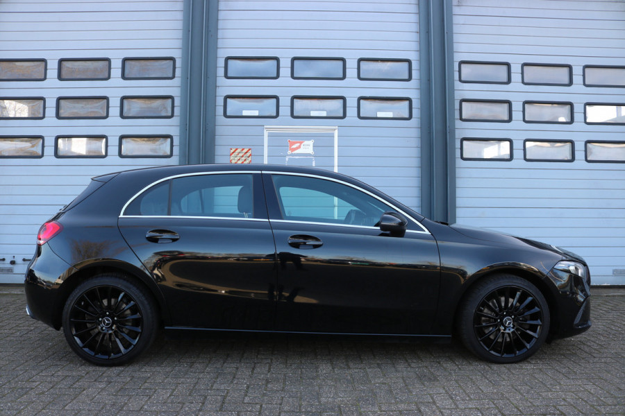 Mercedes-Benz A-Klasse 220 Autom Xenon Navi Leder Widesreen Ecc 191PK Bj:2019