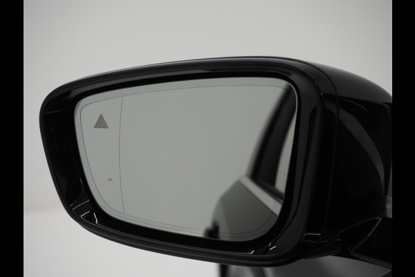 BMW 5 Serie Touring 530e xDrive | Leder | Trekhaak | Camera | Adaptive Cruise | Stoelverwarming | DAB | Carplay