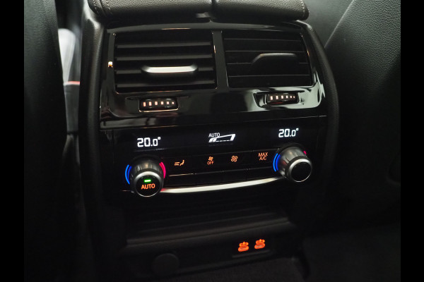 BMW 5 Serie Touring 530e xDrive | Leder | Trekhaak | Camera | Adaptive Cruise | Stoelverwarming | DAB | Carplay