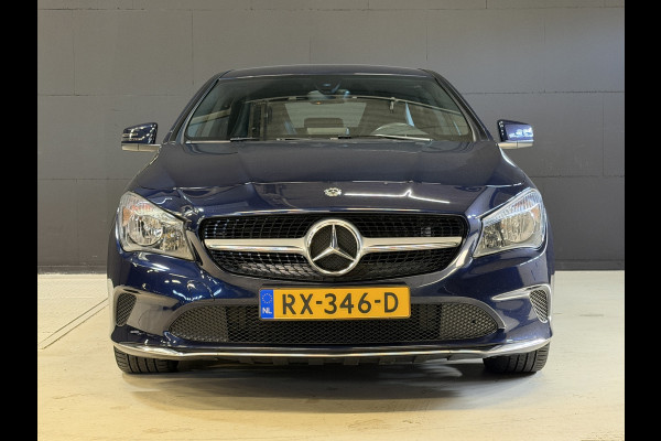 Mercedes-Benz CLA-Klasse 180 Business Solution Automaat | Camera | Carplay | AMG Performance stoelen | Navi | Cruise