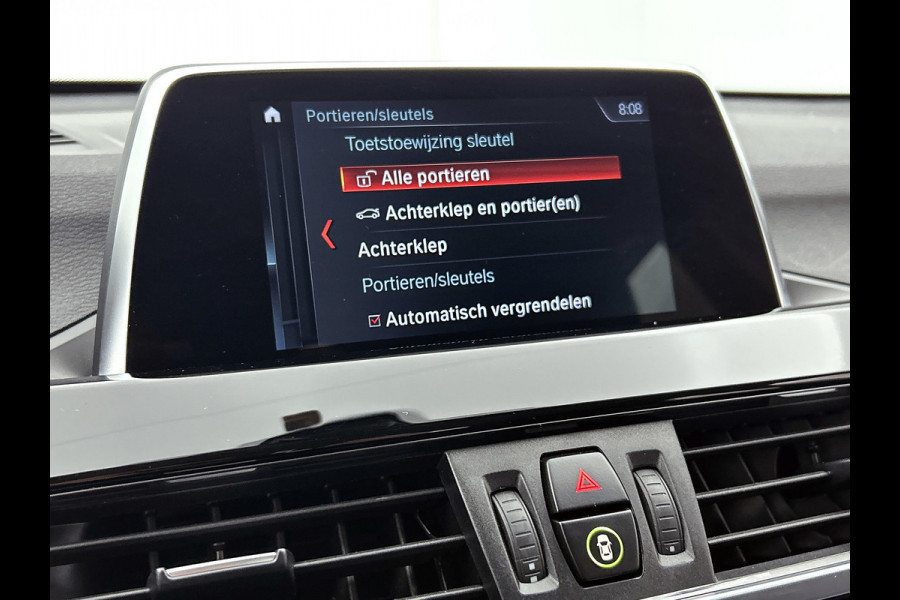 BMW X1 SDrive20i Executive (NL-auto, Goed OnderH, Navi, Sportstoelen, Led, Climate Con, Parkeersensoren, Etc)