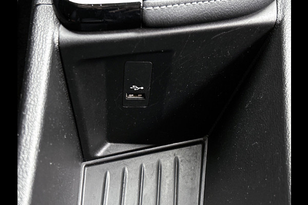 BMW X1 SDrive20i Executive (NL-auto, Goed OnderH, Navi, Sportstoelen, Led, Climate Con, Parkeersensoren, Etc)