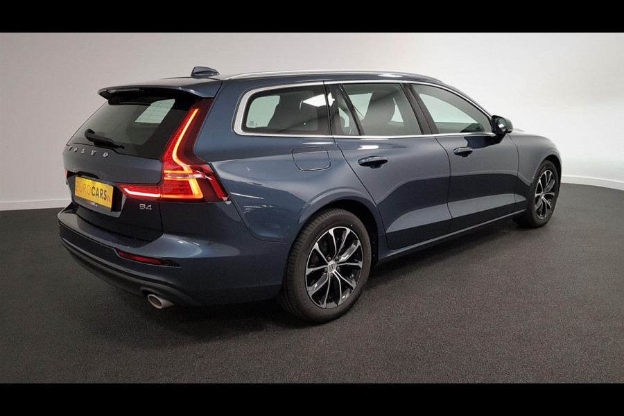 Volvo V60 2.0 B4 197 pk Automaat Momentum Pro Navigatie Climate control Adaptive cruise Control Led DAB Electrisch bedienbare achterklep Parkeer sensoren