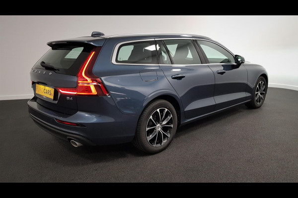 Volvo V60 2.0 B4 197 pk Automaat Momentum Pro Navigatie Climate control Adaptive cruise Control Led DAB Electrisch bedienbare achterklep Parkeer sensoren