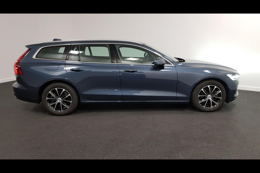 Volvo V60 2.0 B4 197 pk Automaat Momentum Pro Navigatie Climate control Adaptive cruise Control Led DAB Electrisch bedienbare achterklep Parkeer sensoren