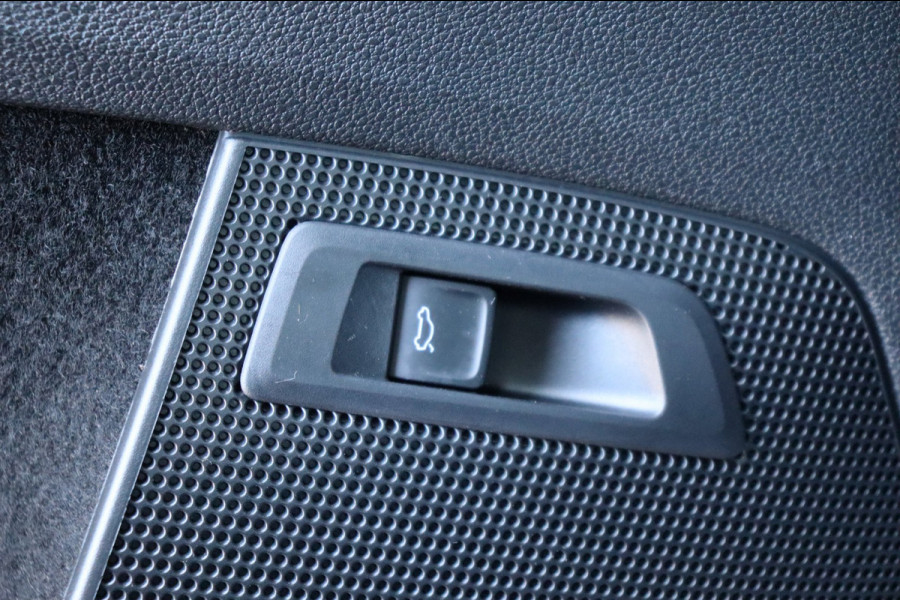 Škoda Kodiaq 1.5 TSI Sportline Business org.NL trekhaak el.klep camera stoelverw.